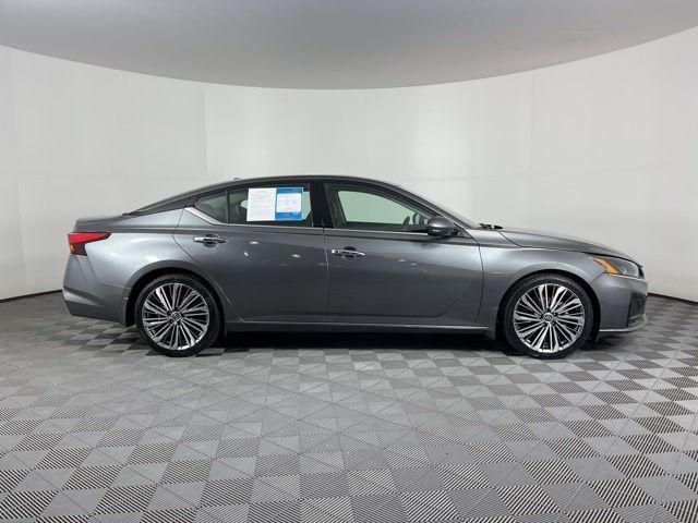 used 2023 Nissan Altima car, priced at $23,279