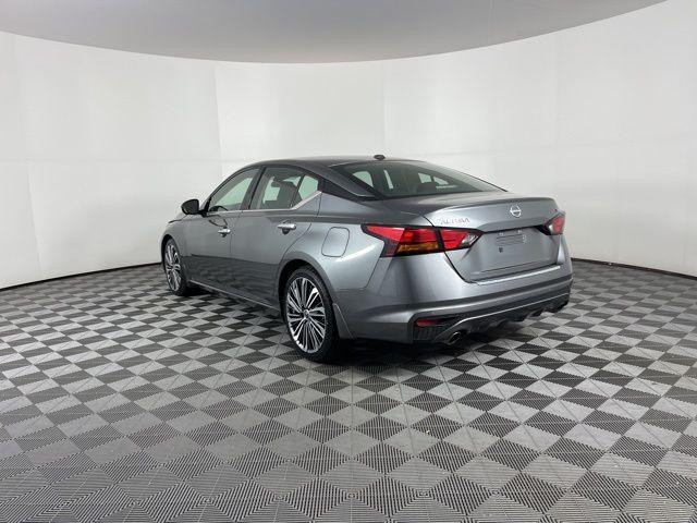 used 2023 Nissan Altima car, priced at $23,279