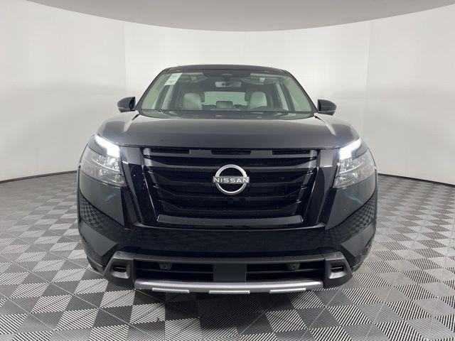 new 2025 Nissan Pathfinder car, priced at $40,059