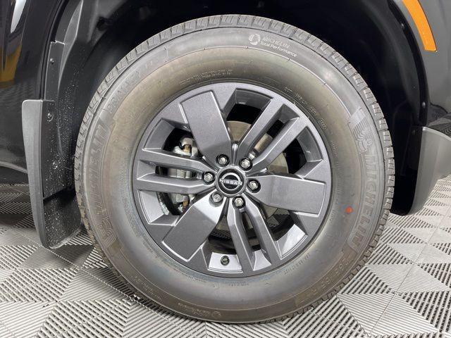 new 2025 Nissan Frontier car, priced at $36,646