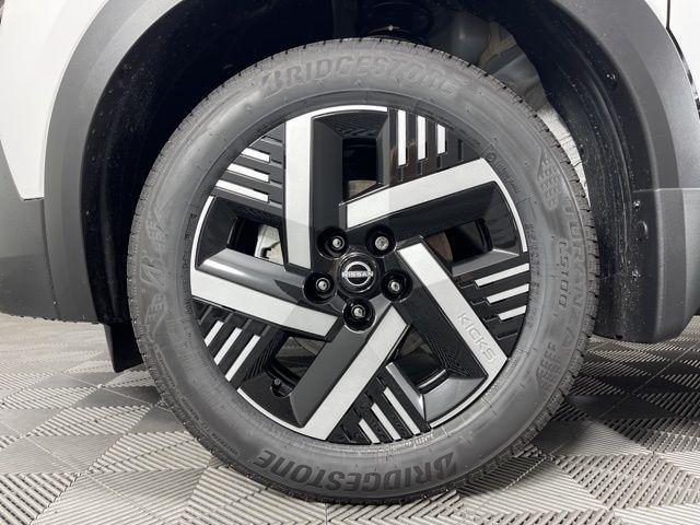 new 2025 Nissan Kicks car, priced at $25,107