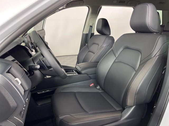 new 2025 Nissan Pathfinder car, priced at $37,642