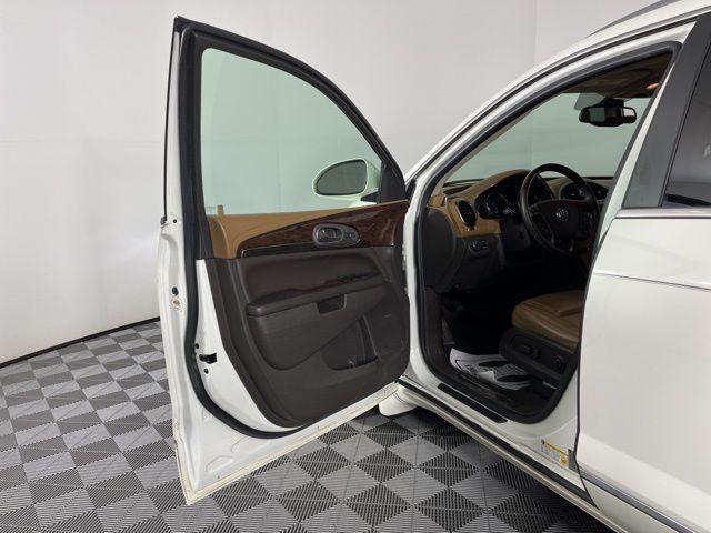 used 2015 Buick Enclave car, priced at $9,500