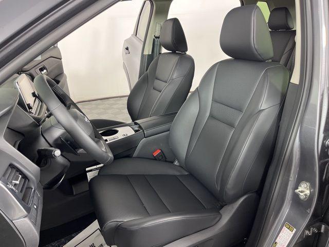 new 2025 Nissan Rogue car, priced at $34,025