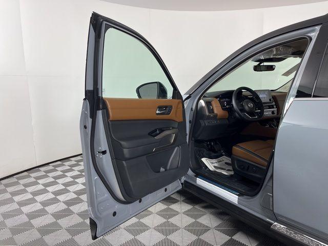 new 2025 Nissan Pathfinder car, priced at $49,896