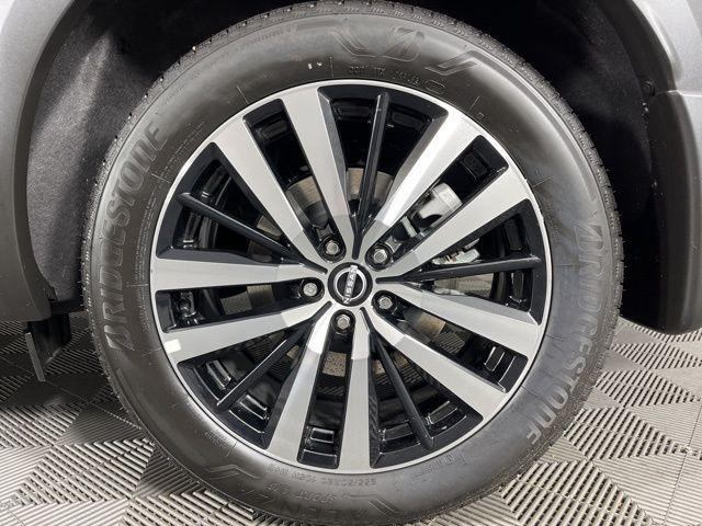 new 2025 Nissan Pathfinder car, priced at $49,498