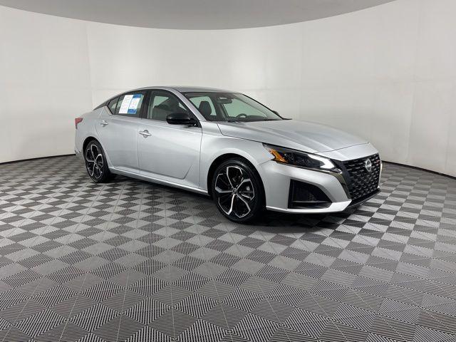 used 2023 Nissan Altima car, priced at $21,916