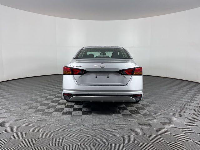 new 2025 Nissan Altima car, priced at $27,321