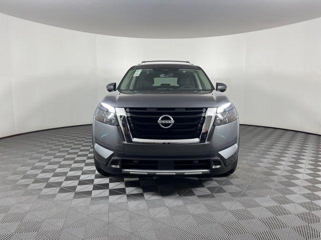 new 2025 Nissan Pathfinder car, priced at $37,226