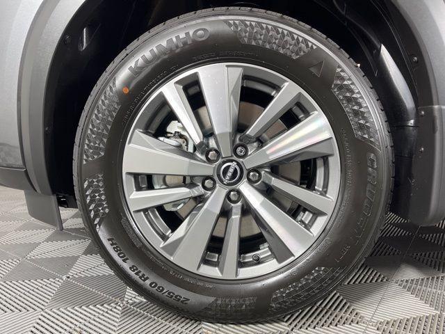 new 2025 Nissan Pathfinder car, priced at $37,226