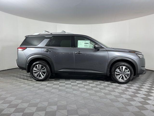 new 2025 Nissan Pathfinder car, priced at $37,226