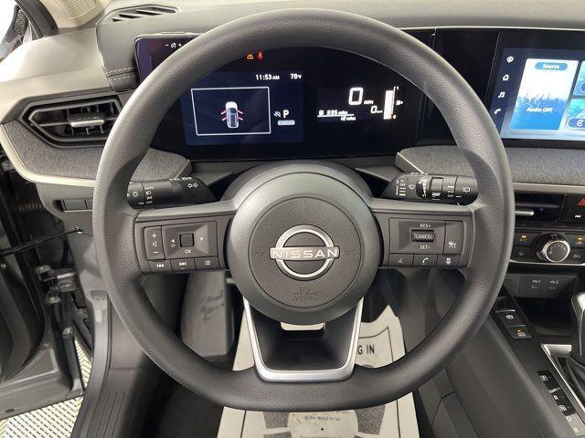 new 2025 Nissan Kicks car, priced at $25,004