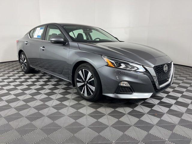used 2022 Nissan Altima car, priced at $21,600