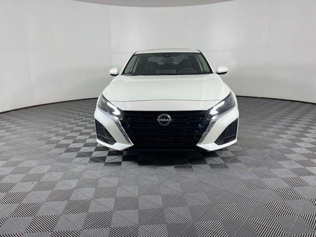 used 2023 Nissan Altima car, priced at $22,500