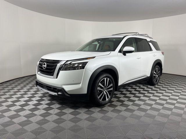 new 2025 Nissan Pathfinder car, priced at $53,580