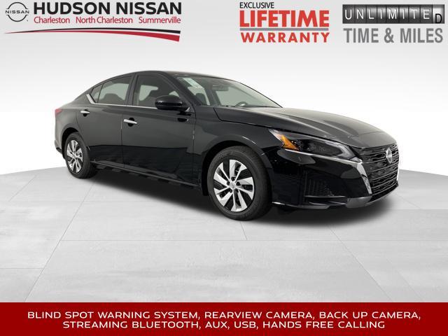 new 2023 Nissan Altima car, priced at $27,325