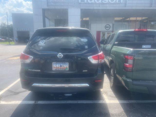 used 2014 Nissan Pathfinder car, priced at $8,900