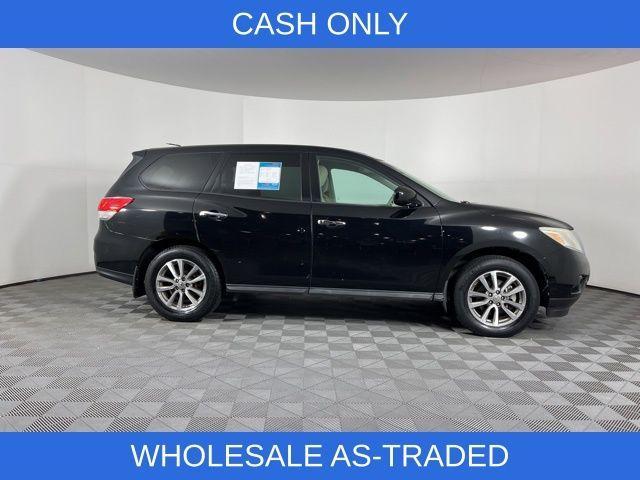 used 2014 Nissan Pathfinder car, priced at $5,000