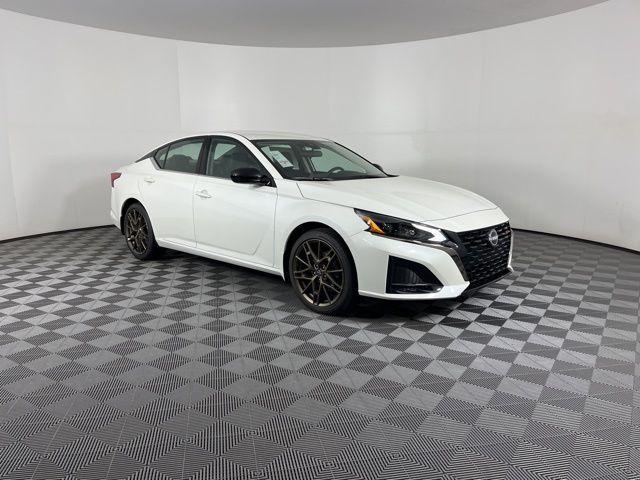 new 2025 Nissan Altima car, priced at $30,585