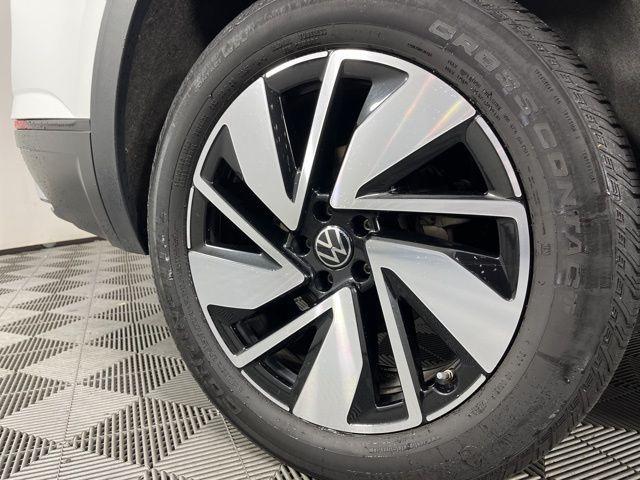 used 2024 Volkswagen Atlas car, priced at $29,600