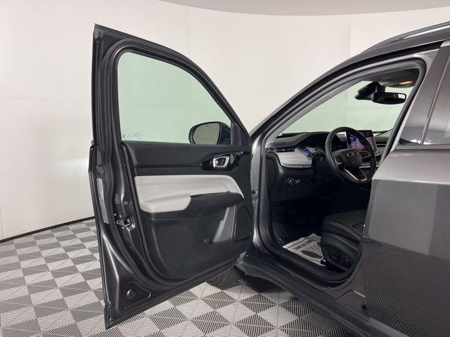 used 2022 Jeep Compass car, priced at $23,600
