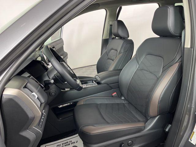 new 2025 Nissan Pathfinder car, priced at $44,011