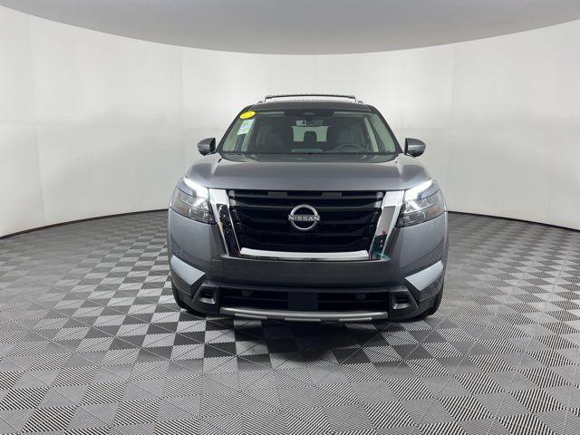 new 2025 Nissan Pathfinder car, priced at $44,011