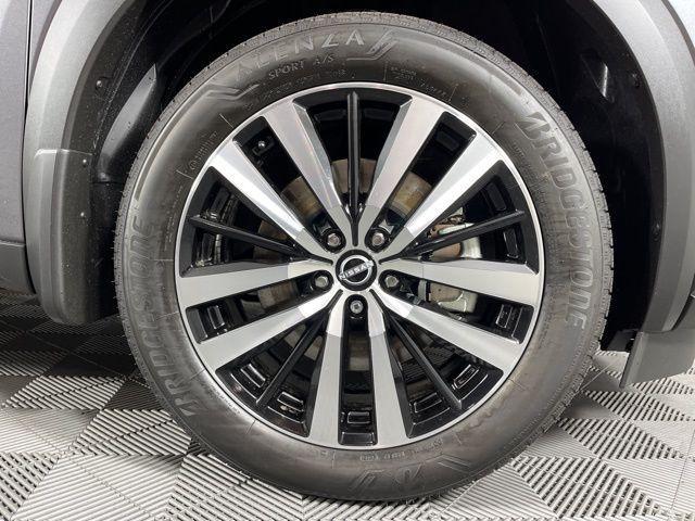 new 2025 Nissan Pathfinder car, priced at $44,011