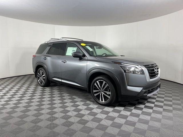 new 2025 Nissan Pathfinder car, priced at $44,011