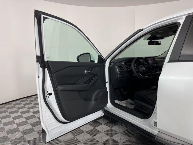 used 2024 Nissan Rogue car, priced at $22,993