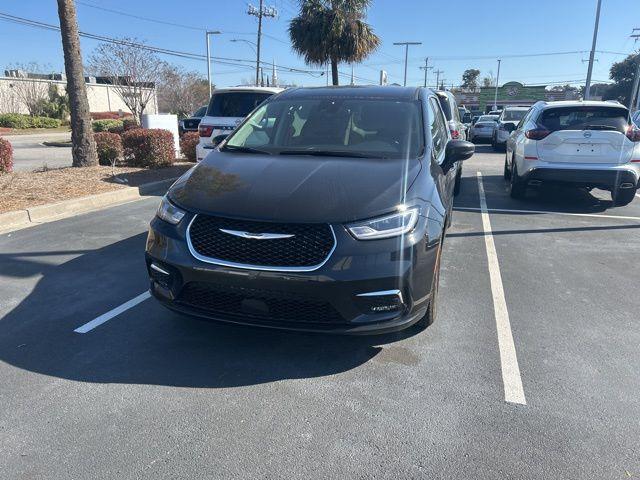 used 2023 Chrysler Pacifica car, priced at $23,979