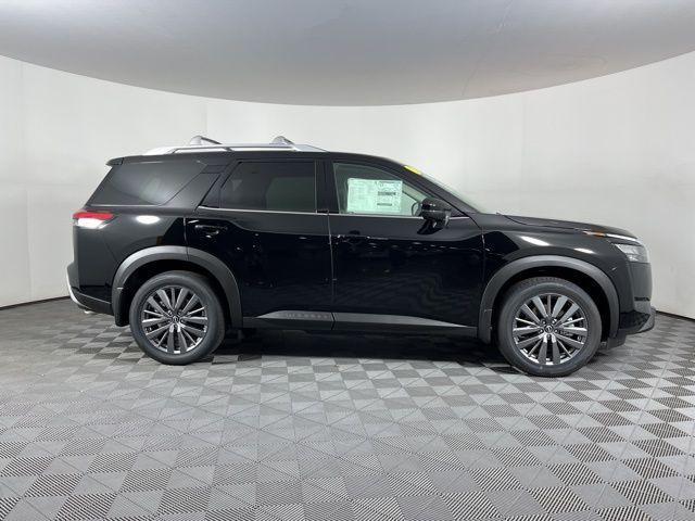 new 2025 Nissan Pathfinder car, priced at $43,958