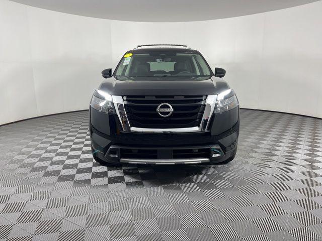 new 2025 Nissan Pathfinder car, priced at $43,958