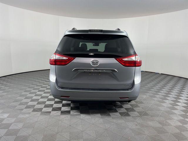 used 2018 Toyota Sienna car, priced at $21,102