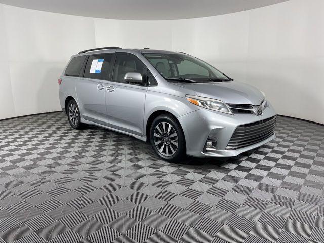 used 2018 Toyota Sienna car, priced at $21,102