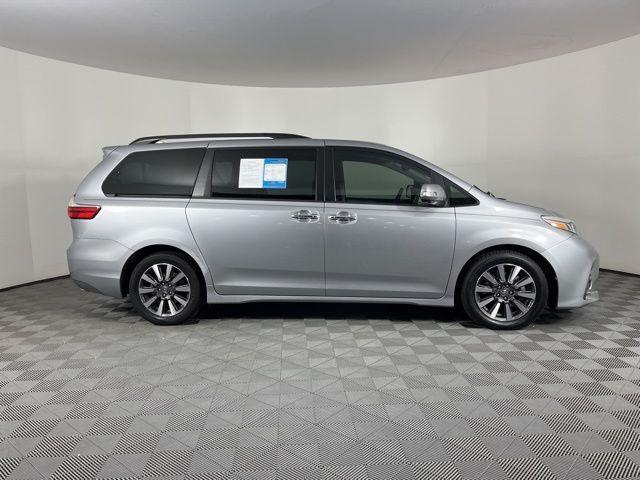 used 2018 Toyota Sienna car, priced at $21,102