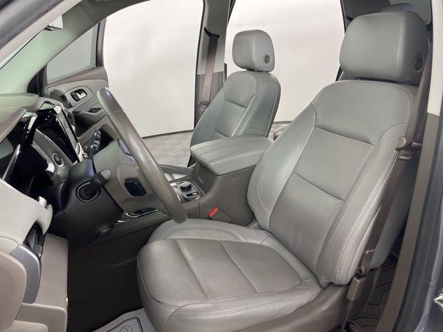 used 2021 Chevrolet Traverse car, priced at $23,800