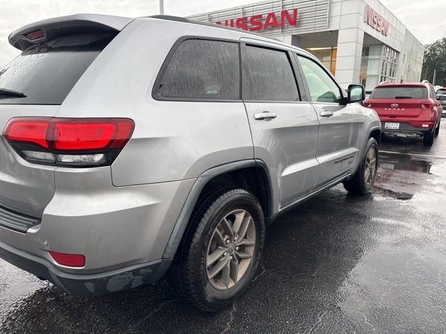 used 2016 Jeep Grand Cherokee car, priced at $16,321