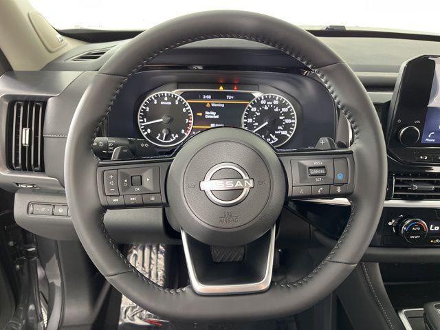 new 2025 Nissan Pathfinder car, priced at $45,224