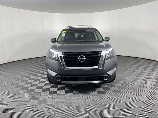 new 2025 Nissan Pathfinder car, priced at $45,224