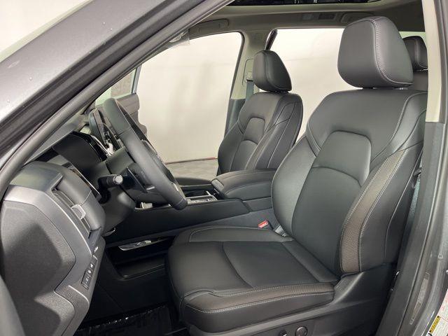 new 2025 Nissan Pathfinder car, priced at $45,224
