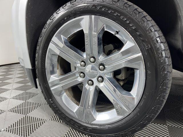 used 2019 GMC Yukon XL car, priced at $25,242