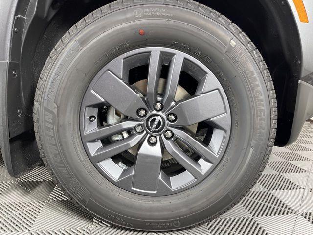 new 2025 Nissan Frontier car, priced at $35,468