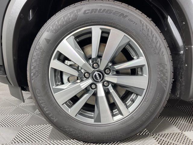 new 2025 Nissan Pathfinder car, priced at $37,121