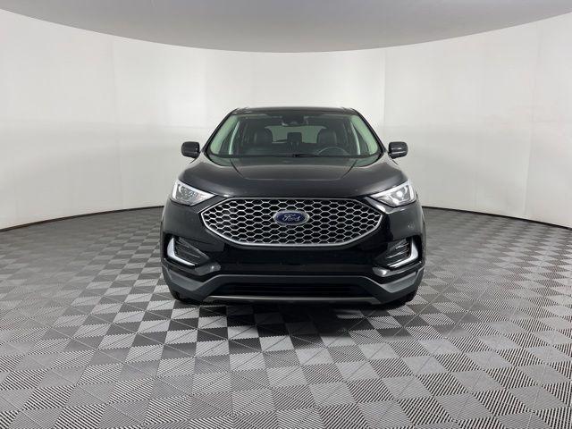used 2024 Ford Edge car, priced at $20,000