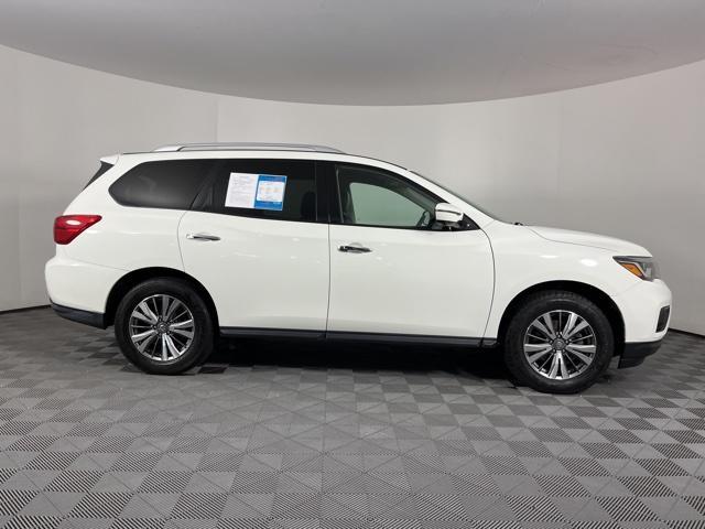 used 2020 Nissan Pathfinder car, priced at $25,601