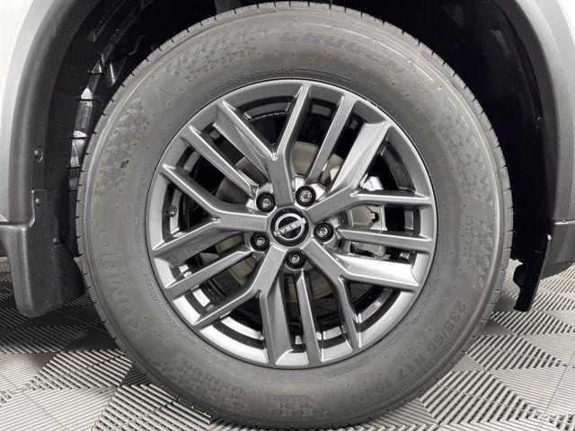 new 2025 Nissan Rogue car, priced at $29,994