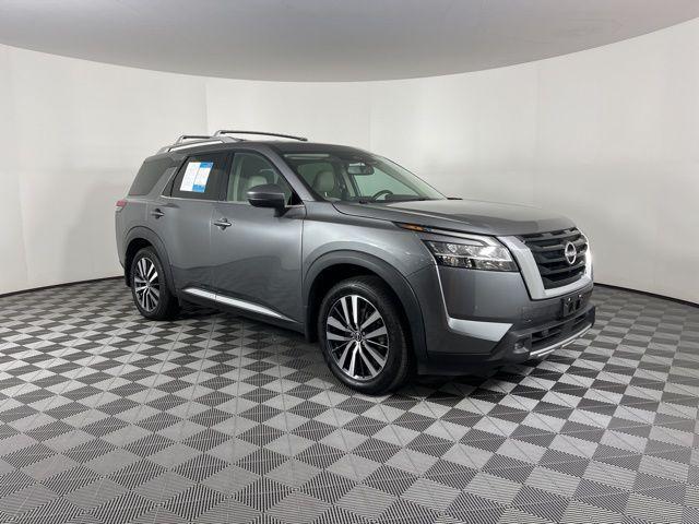 used 2022 Nissan Pathfinder car, priced at $31,476