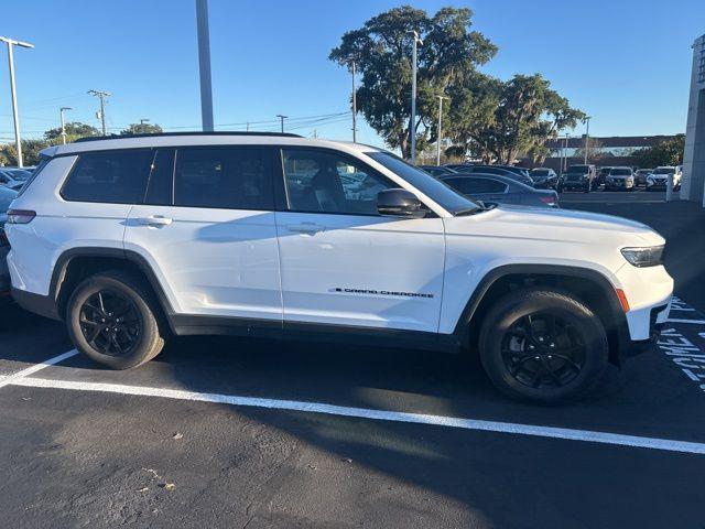 used 2024 Jeep Grand Cherokee L car, priced at $30,800