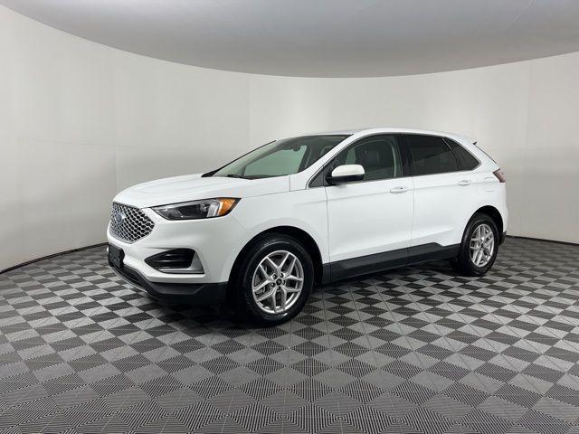 used 2024 Ford Edge car, priced at $19,300